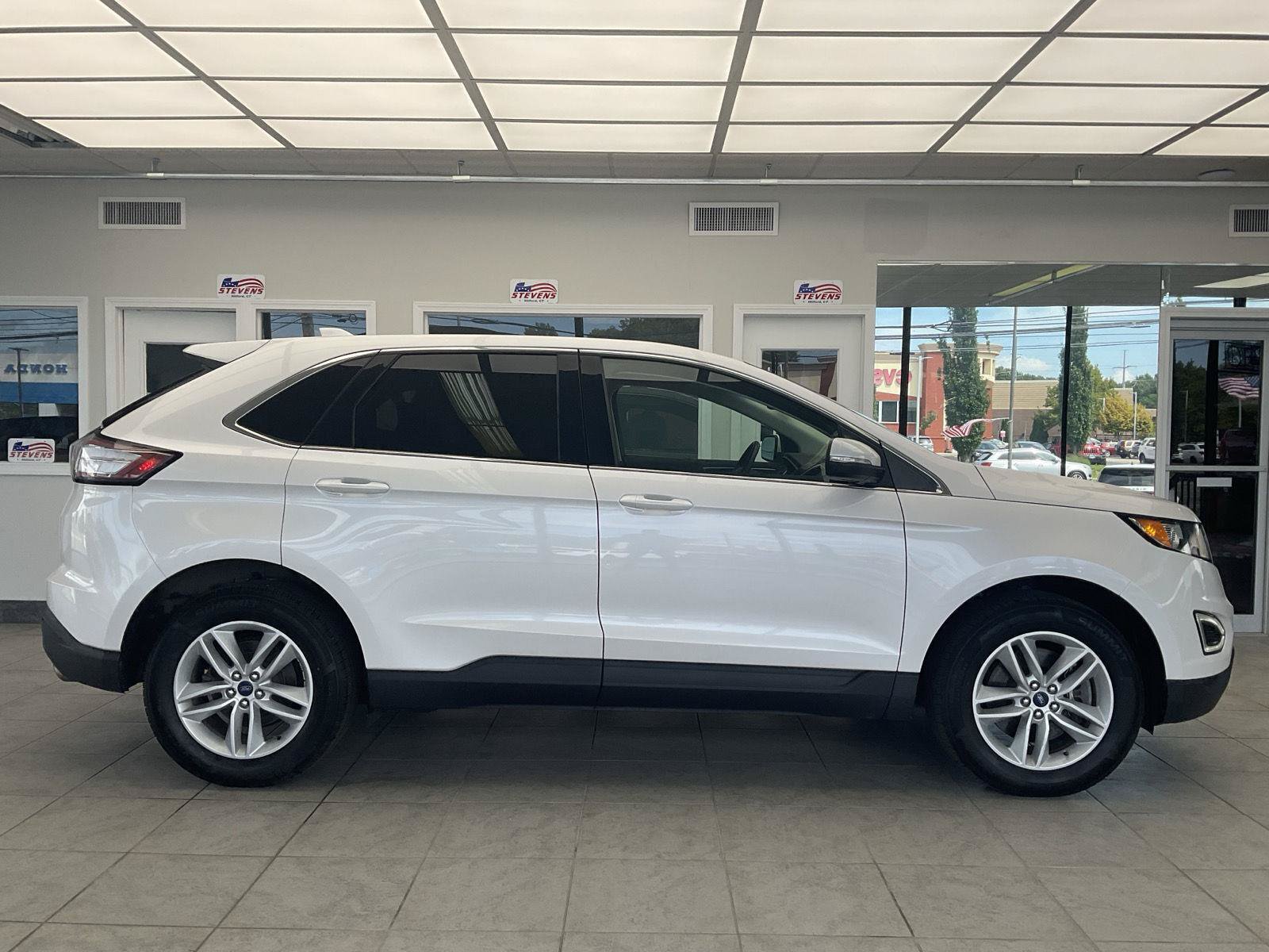 Used 2017 Ford Edge SEL w/ Equipment Group 201A AWD/4WD image 3