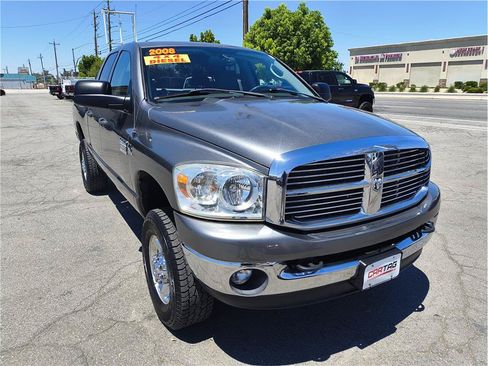 Used 2008 Dodge Ram 2500 Truck SLT w/ Popular Equipment Group AWD/4WD image 2