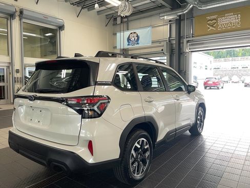 Used 2025 Subaru Forester image 13