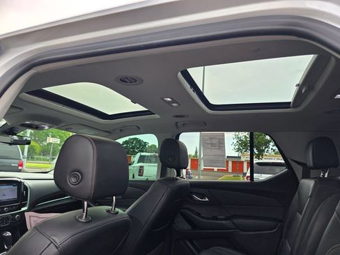 Used 2019 Chevrolet Traverse Premier w/ LPO, Blackout Package AWD/4WD image 24