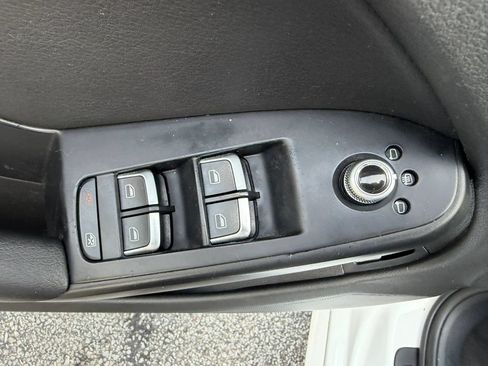Used 2016 Audi A4 2.0T Premium FWD image 13