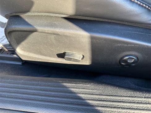 Certified 2018 Dodge Challenger R/T Plus image 25