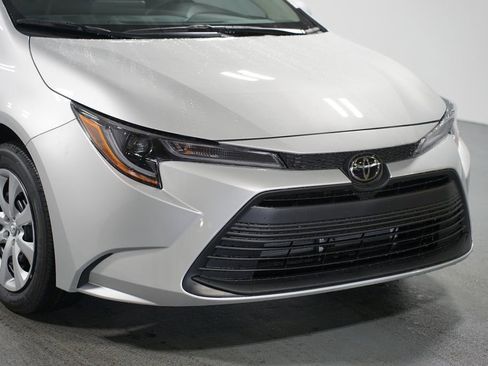 New 2026 Toyota Corolla LE image 4