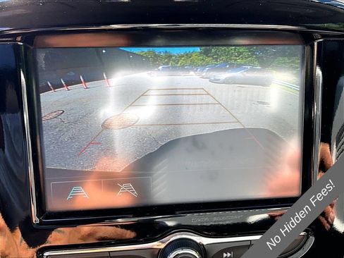 Used 2019 Chevrolet Traverse LS FWD image 18