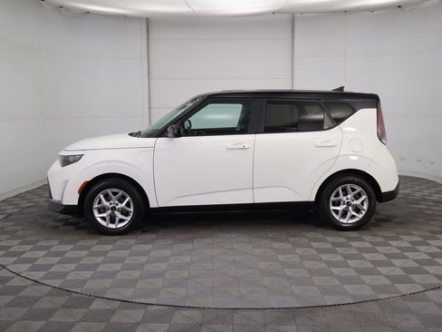 Used 2023 Kia Soul S image 8