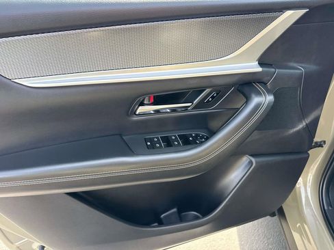 Used 2025 MAZDA CX-70 3.3 Turbo S w/ Premium Package image 23