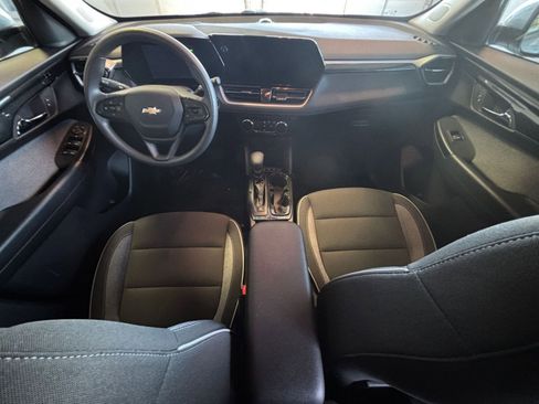 Used 2025 Chevrolet TrailBlazer LT image 37