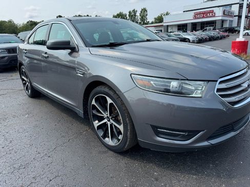 Used 2014 Ford Taurus SEL w/ Equipment Group 201A AWD/4WD image 12
