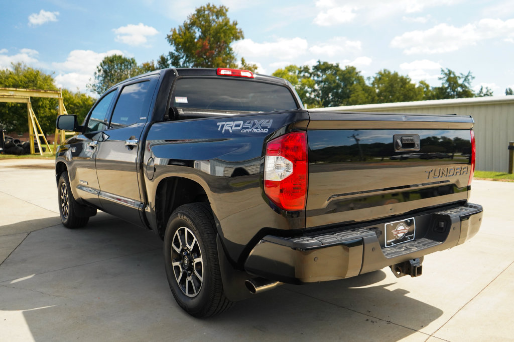 Used 2018 Toyota Tundra Limited w/ Limited Premium Package AWD/4WD image 4