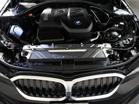 Used 2026 BMW 330i xDrive Sedan AWD/4WD image 38