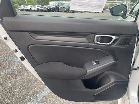 Used 2022 Honda Civic Sport image 16