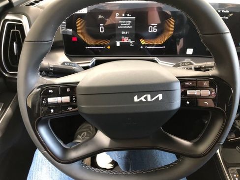 New 2026 Kia Sorento S w/ S Panoramic Sunroof Package FWD image 52