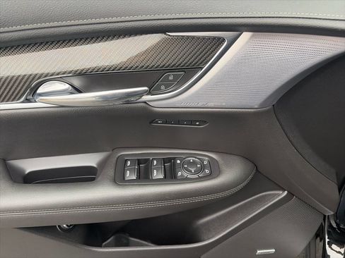 Used 2020 Cadillac XT6 Sport image 33