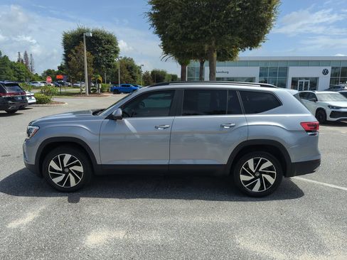 Used 2024 Volkswagen Atlas SE FWD image 11