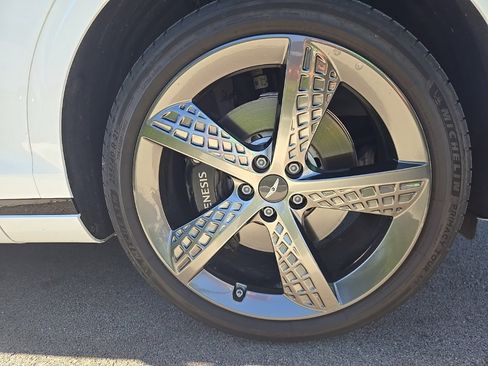 Used 2025 Genesis GV70 3.5T Sport w/ Sport Prestige Package image 4