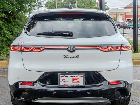 Used 2024 Alfa Romeo Tonale Ti w/ Premium Interior Package AWD/4WD image 24