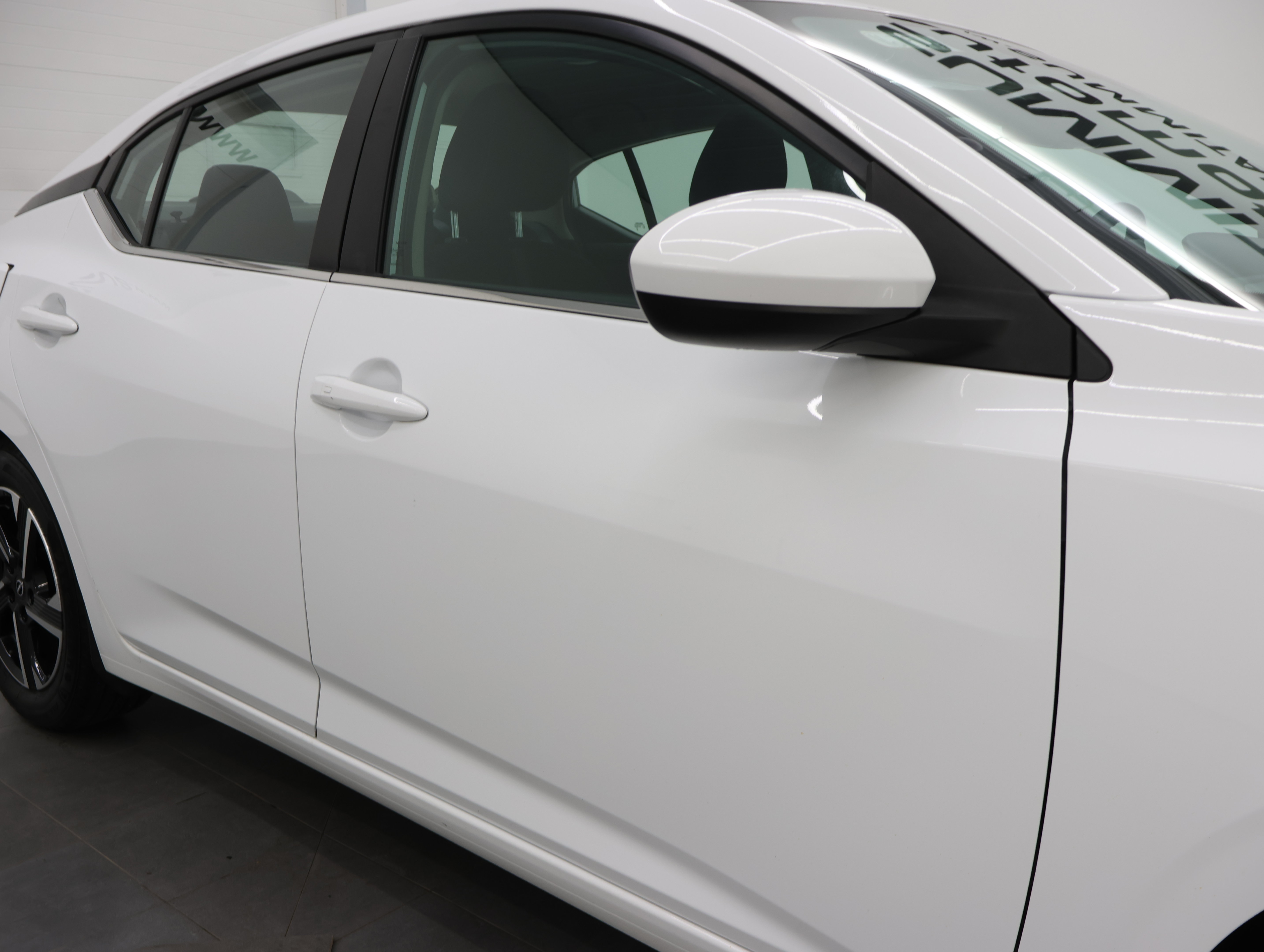 Used 2024 Nissan Sentra SV FWD image 23