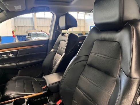 Used 2020 Honda CR-V Touring image 23