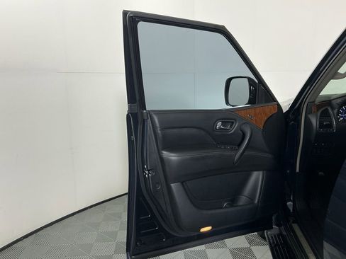 Used 2018 INFINITI QX80 Base image 20