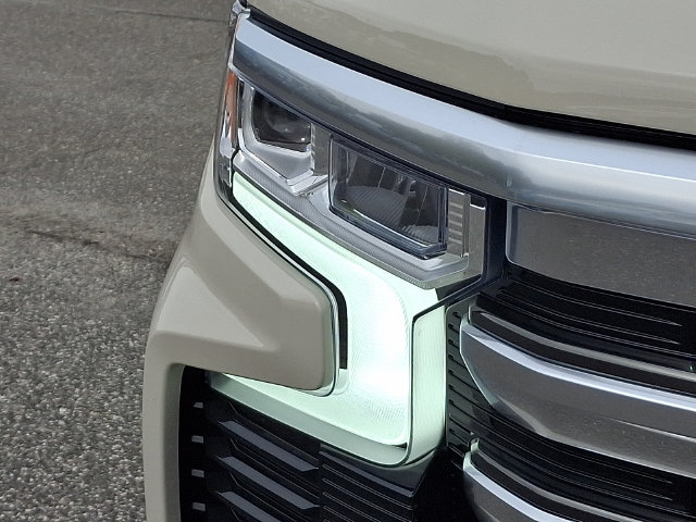 Used 2026 Chevrolet Silverado 1500 High Country w/ Technology Package AWD/4WD image 30