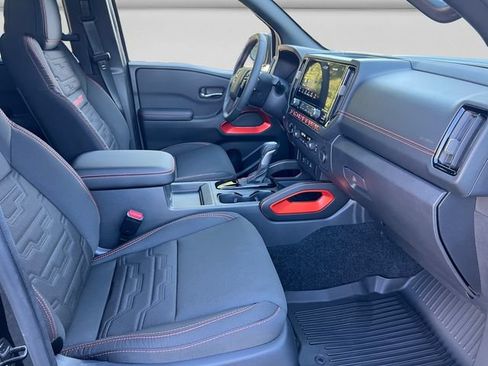 Used 2025 Nissan Frontier PRO-4X w/ Interior Protection Package AWD/4WD image 16