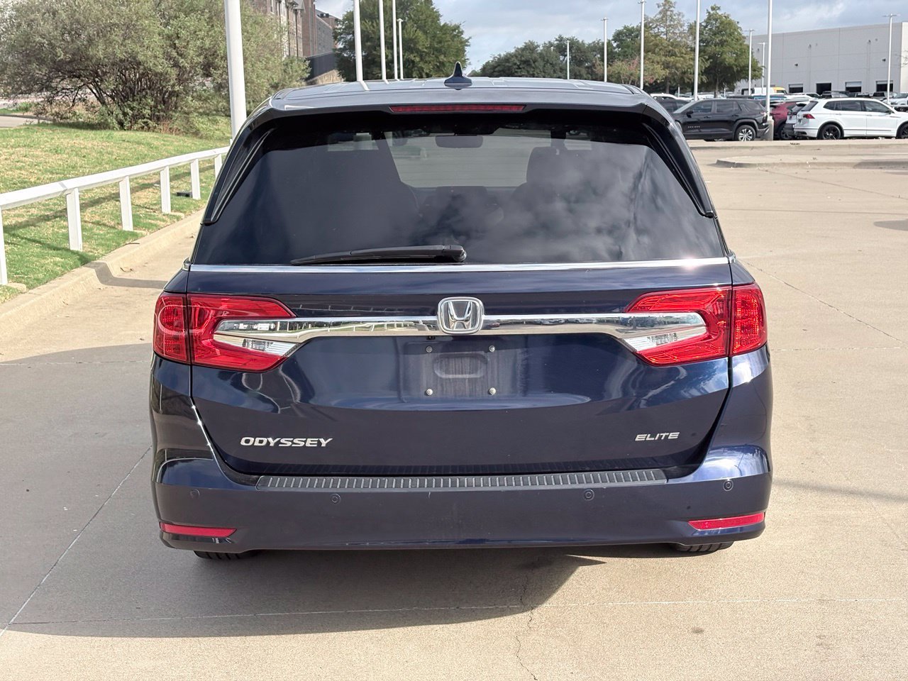 Used 2019 Honda Odyssey Elite image 5