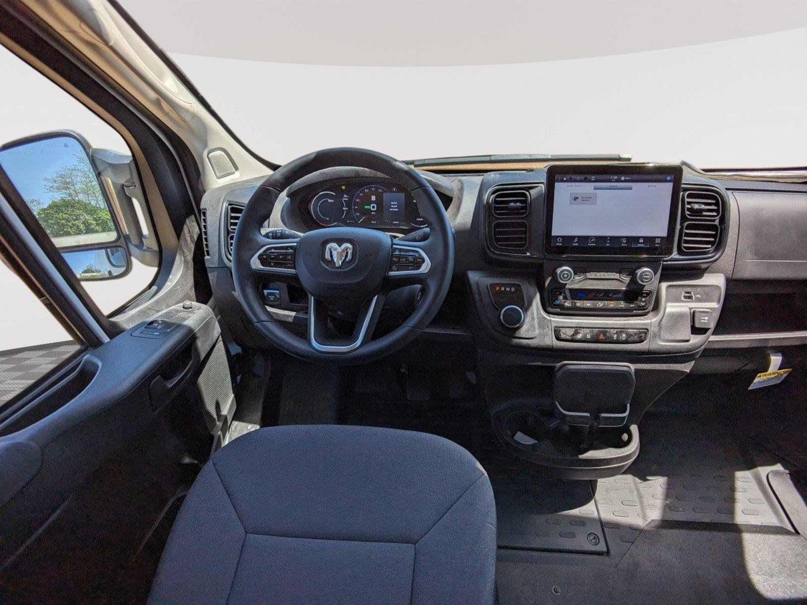 New 2024 RAM ProMaster 3500 w/ Delivery Van Package FWD image 13
