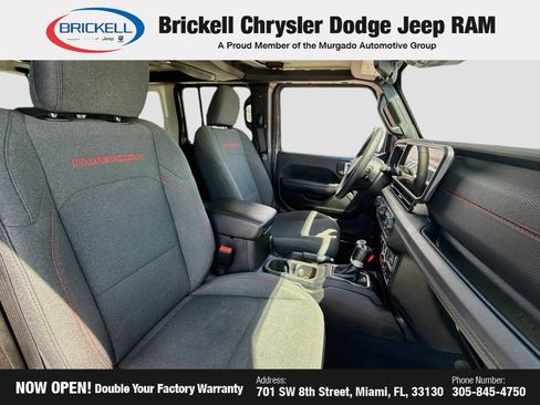 Used 2025 Jeep Wrangler Unlimited Rubicon AWD/4WD image 15