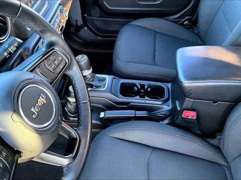 Used 2020 Jeep Gladiator Sport w/ Quick Order Package 24S image 13