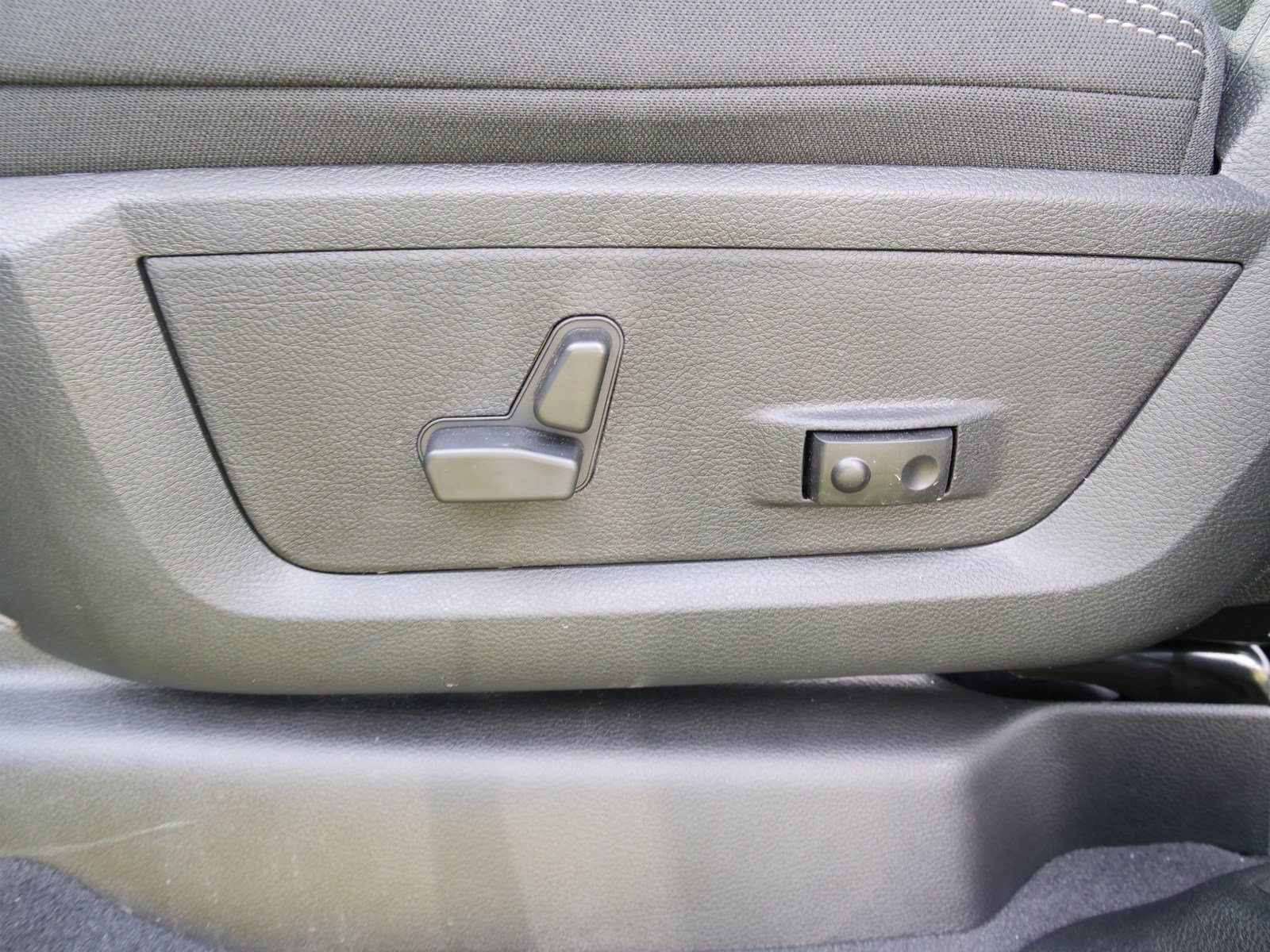 Used 2025 RAM 2500 Big Horn AWD/4WD image 15