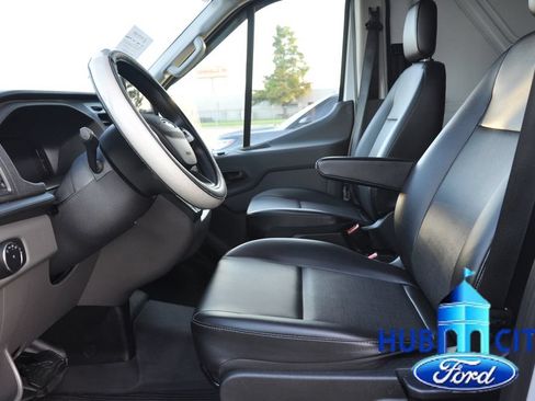 Used 2026 Ford Transit 250 148 Medium Roof RWD image 10