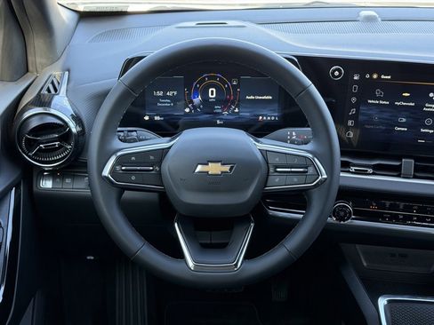 New 2026 Chevrolet Equinox LT w/ Safety and Technology Package image 24