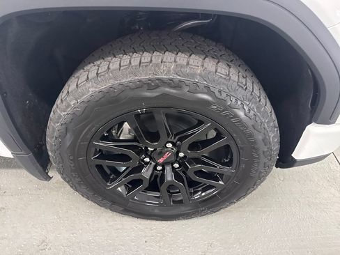 New 2026 GMC Sierra 1500 Elevation AWD/4WD image 4