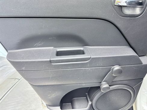 Used 2016 Jeep Patriot Sport image 17