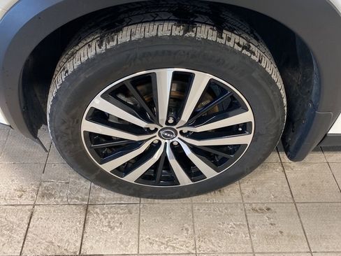 Certified 2024 Nissan Pathfinder Platinum w/ Cargo Package image 2