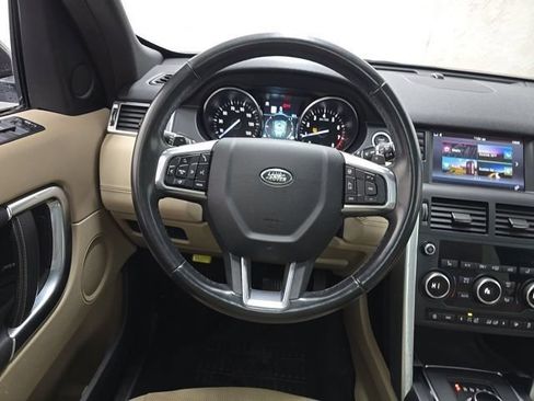 Used 2019 Land Rover Discovery Sport HSE AWD/4WD image 7
