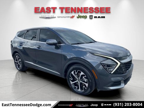 Used 2024 Kia Sportage EX FWD image 1