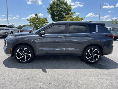 Used 2024 Mitsubishi Outlander SE AWD/4WD image 10