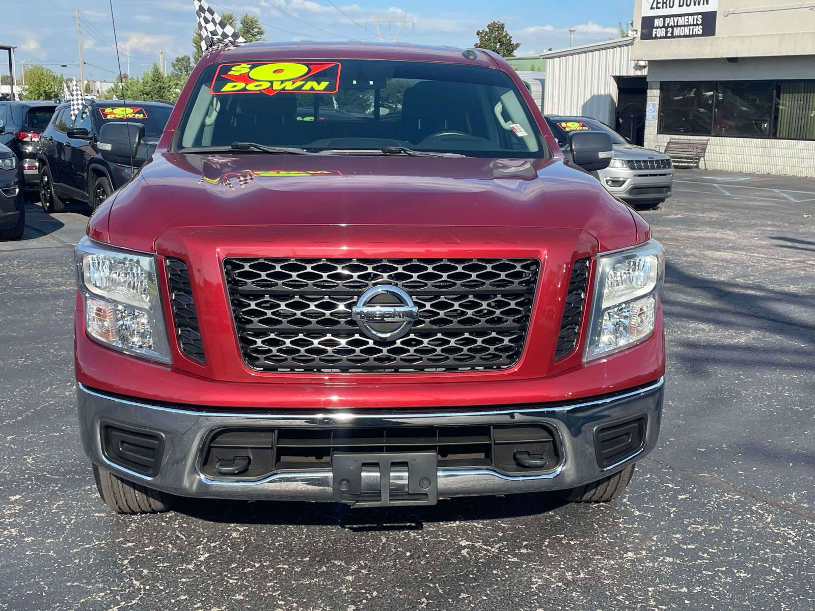 Used 2019 Nissan Titan SV AWD/4WD image 2