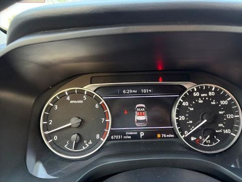 Certified 2024 Nissan Rogue SV FWD image 25