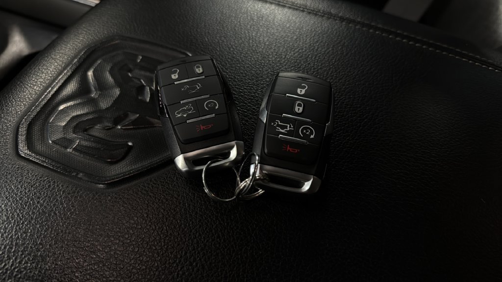 Used 2022 RAM 1500 Laramie AWD/4WD image 39