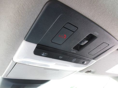 Used 2021 Nissan Sentra SR w/ SR Premium Package image 29