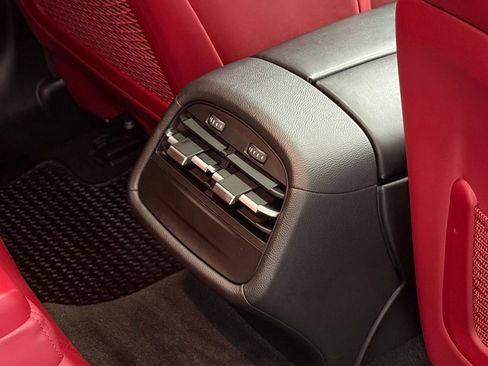 Used 2018 Maserati Ghibli S GranLusso image 42