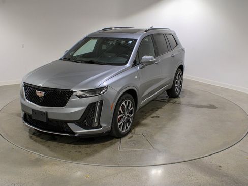 Used 2024 Cadillac XT6 Sport image 1