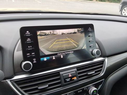 Used 2018 Honda Accord Sport image 30