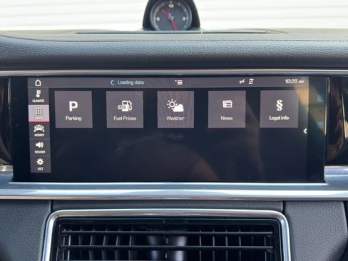 Used 2019 Porsche Panamera RWD image 28