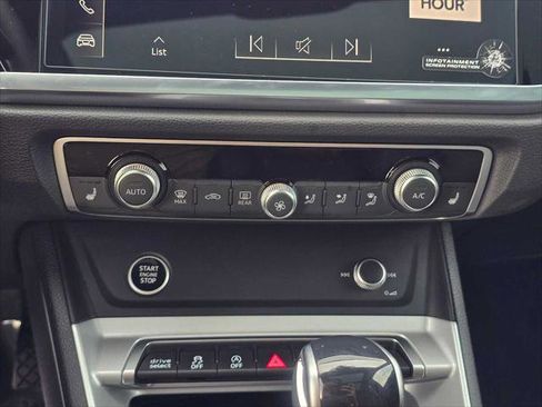 New 2025 Audi Q3 2.0T Premium image 28