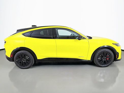 Used 2025 Ford Mustang Mach-E Premium w/ Sport Appearance Package AWD/4WD image 17