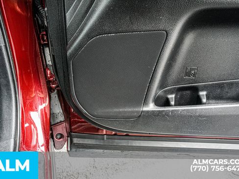 Used 2018 Toyota Highlander LE image 49