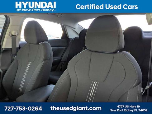 Certified 2023 Hyundai Elantra SEL w/ Convenience Package image 7